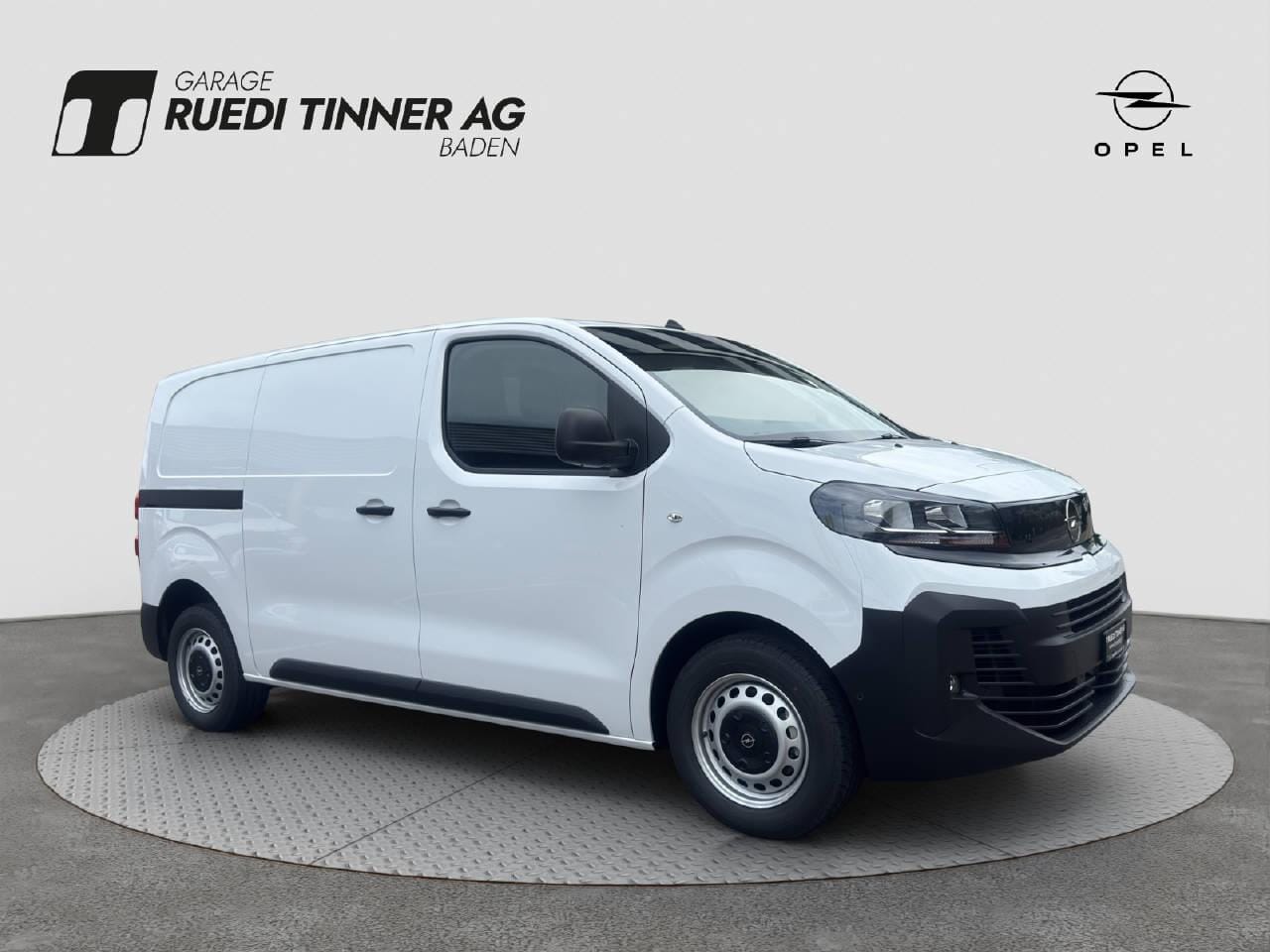 Opel Vivaro Cargo 2.0 D 144 S/S 3.1t, Bild 3