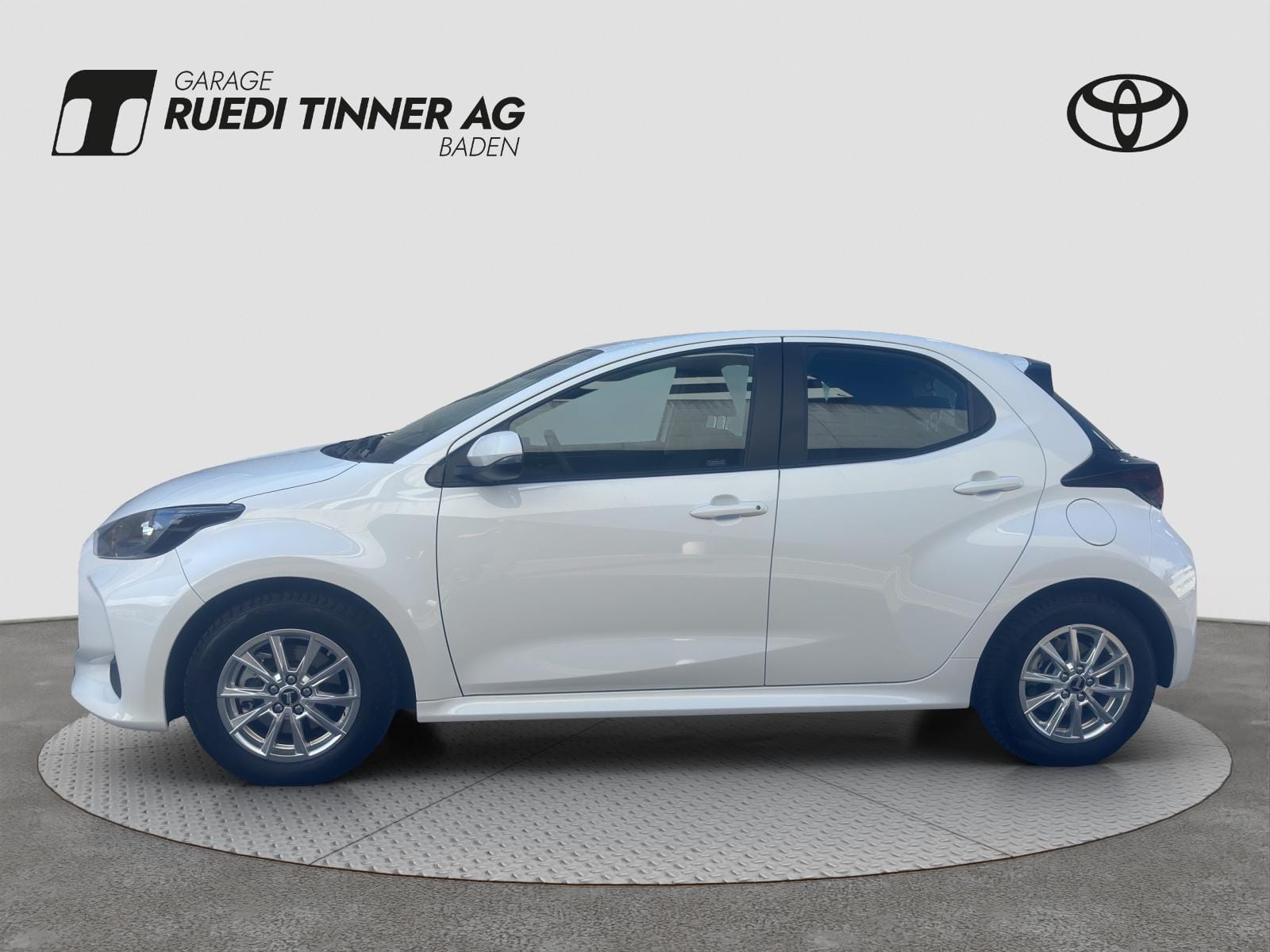 Toyota Yaris 1.5 VVT-i HSD Comfort, Bild 8
