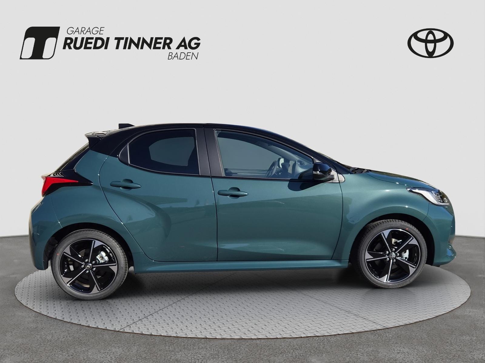 Toyota Yaris 1.5 VVT-i HSD Premium, Bild 4