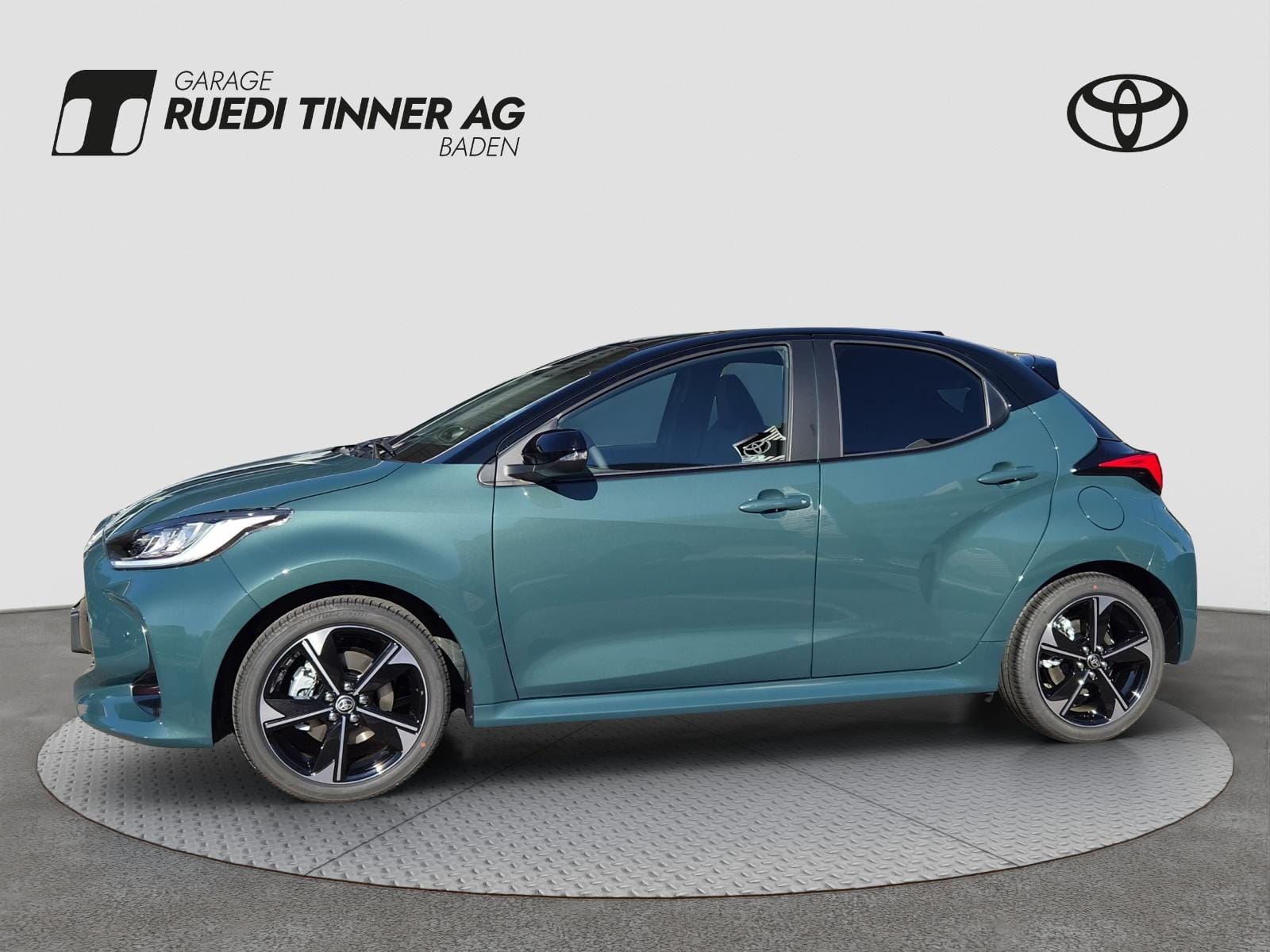 Toyota Yaris 1.5 VVT-i HSD Premium, Bild 8